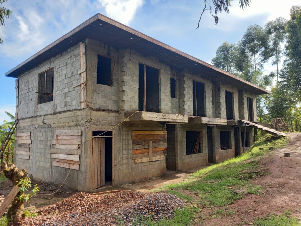 budowa-domu-uganda